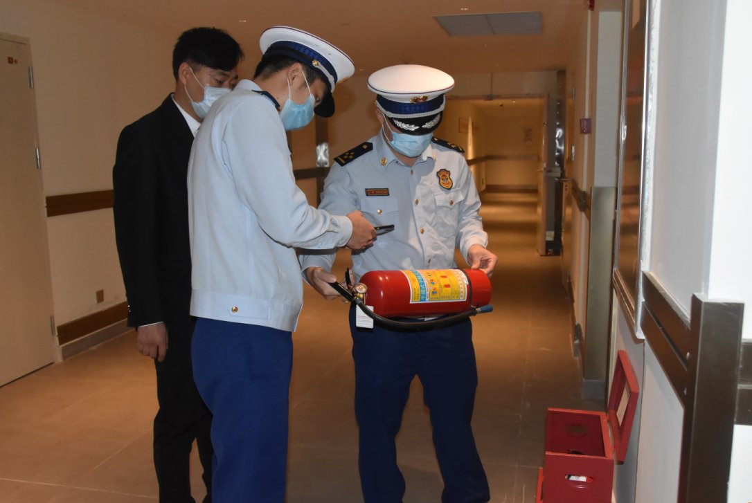 玩兴趣游戏学消防安全常识