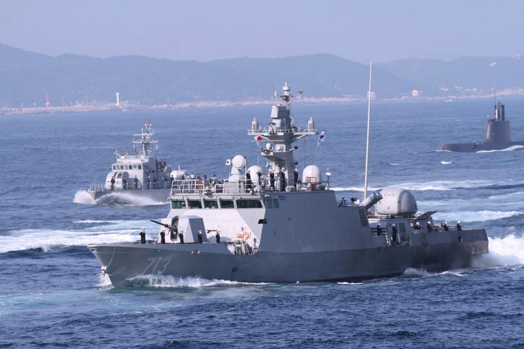 韩国海军舰艇大全图片