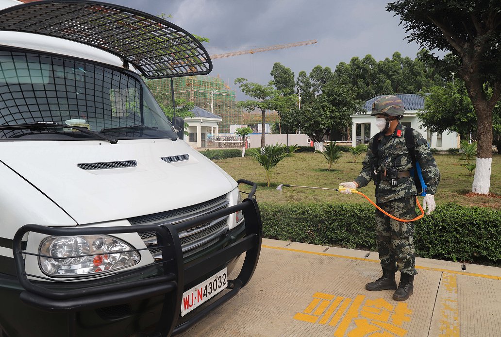 五一期间武警儋州支队巡逻官兵坚守战位守护一方平安