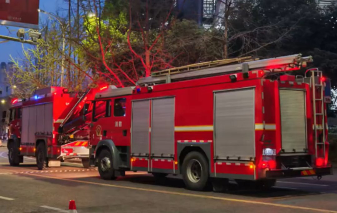 一高校实验室发生爆炸