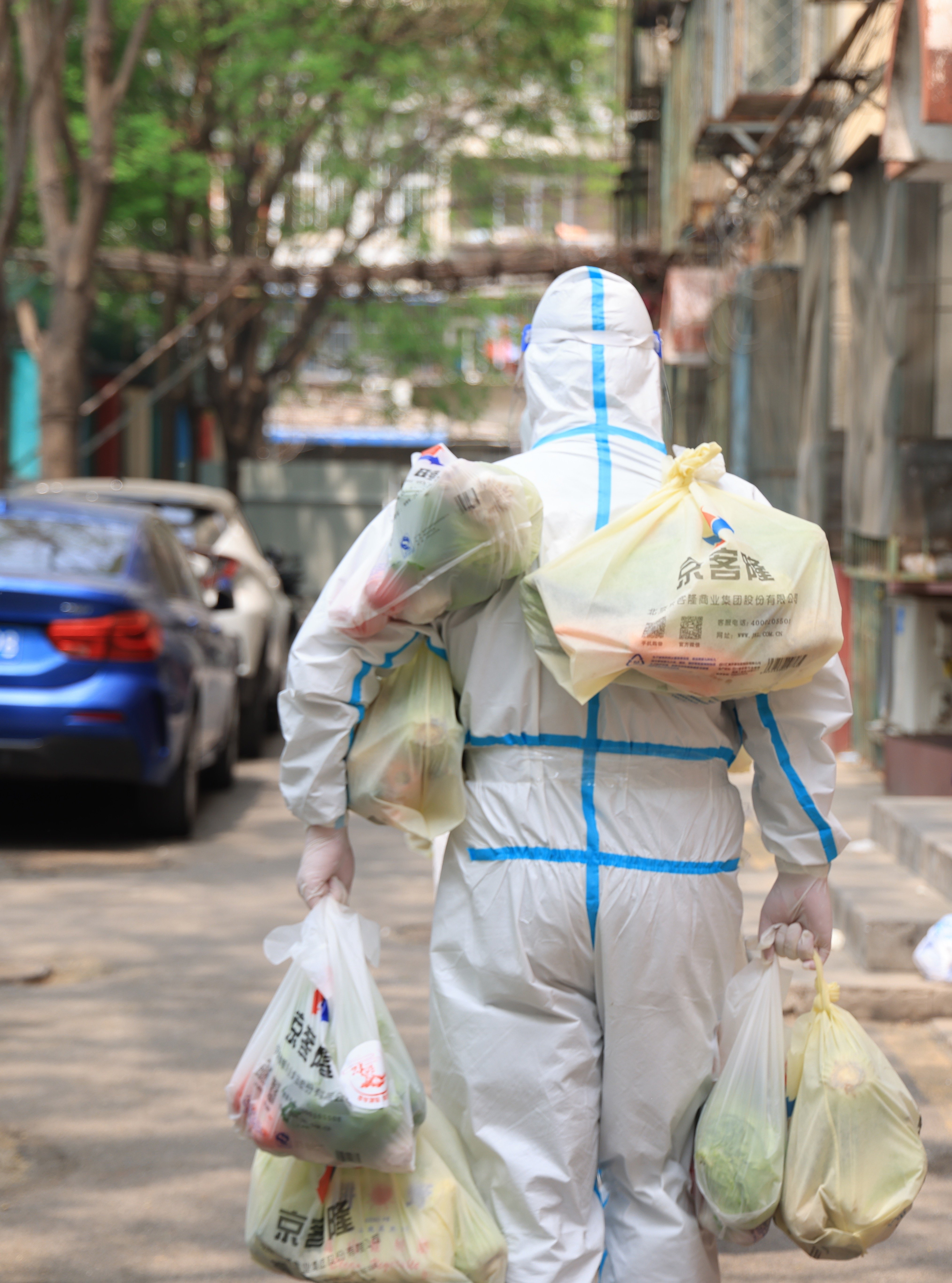 医护大白背影图片