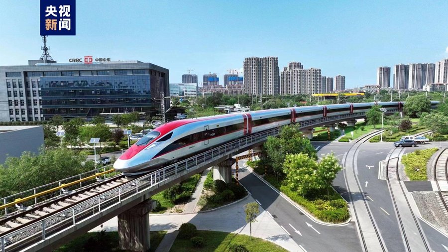 装船出海雅万高铁高速动车组正式发运