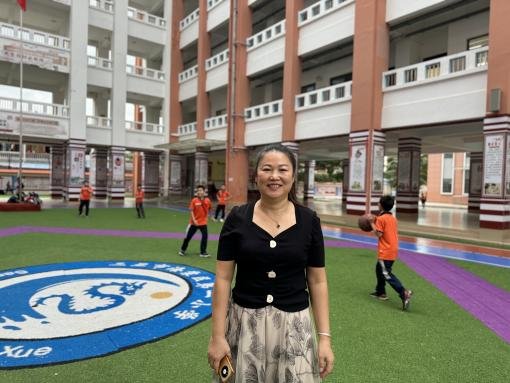 以爱以光育己育人记三亚海棠区第一小学优秀教师