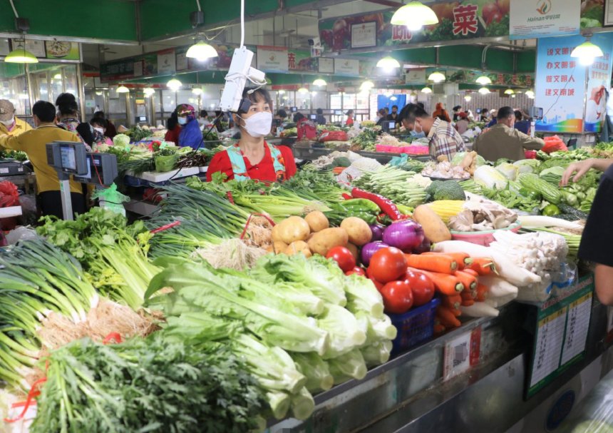 三亚海棠区农贸市场商超供应充足价格平稳
