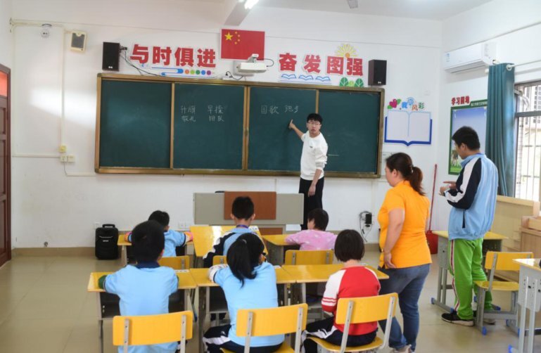 特殊教育学校学生图片