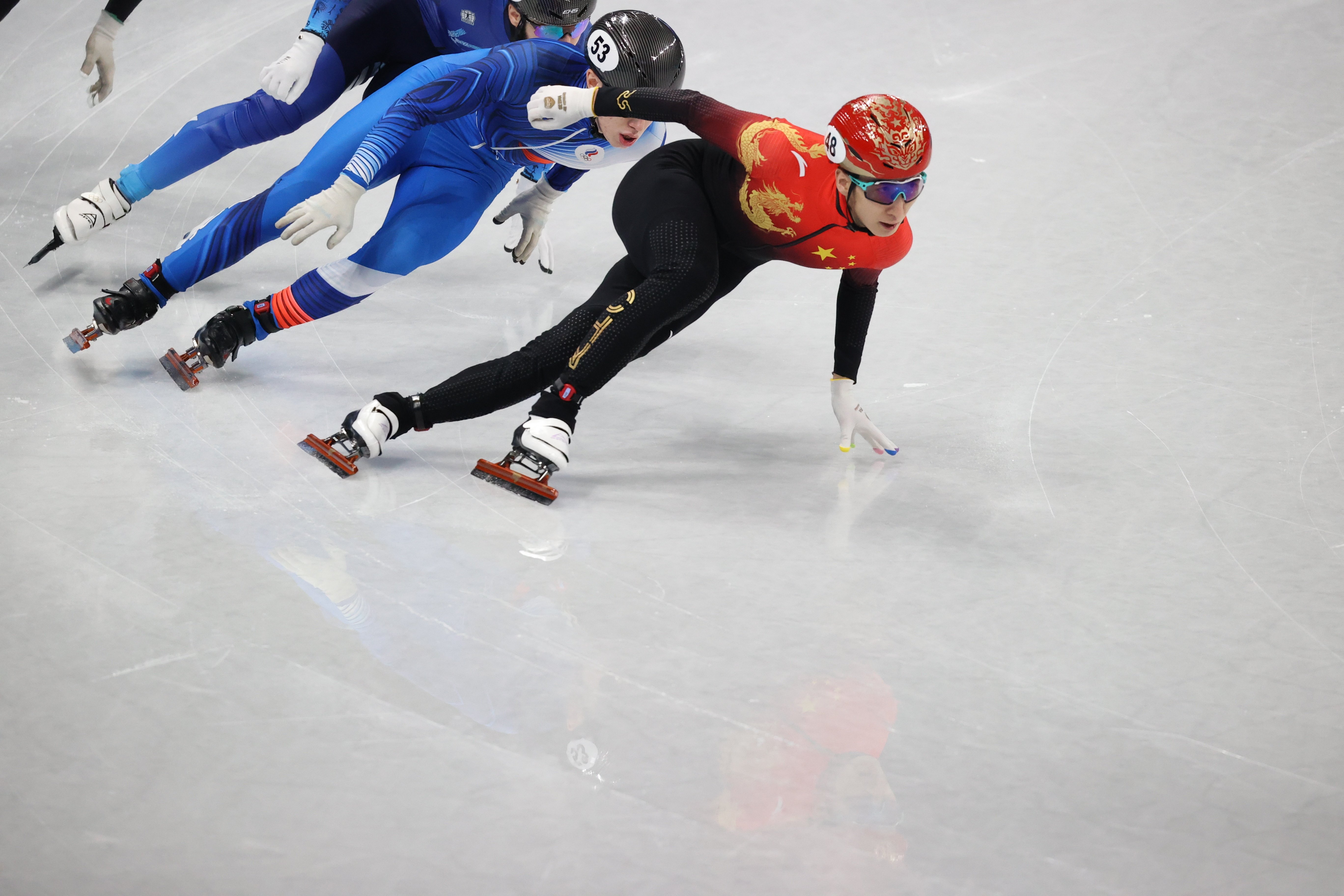 短道速滑动漫武大靖图片