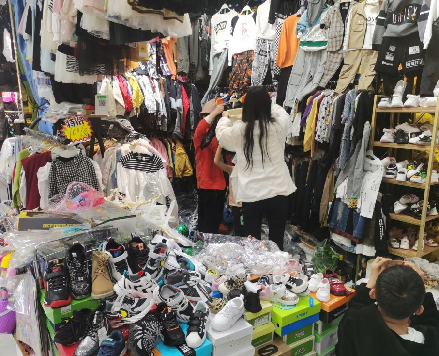 百货行业动态：景高极百货领跑潮流前沿