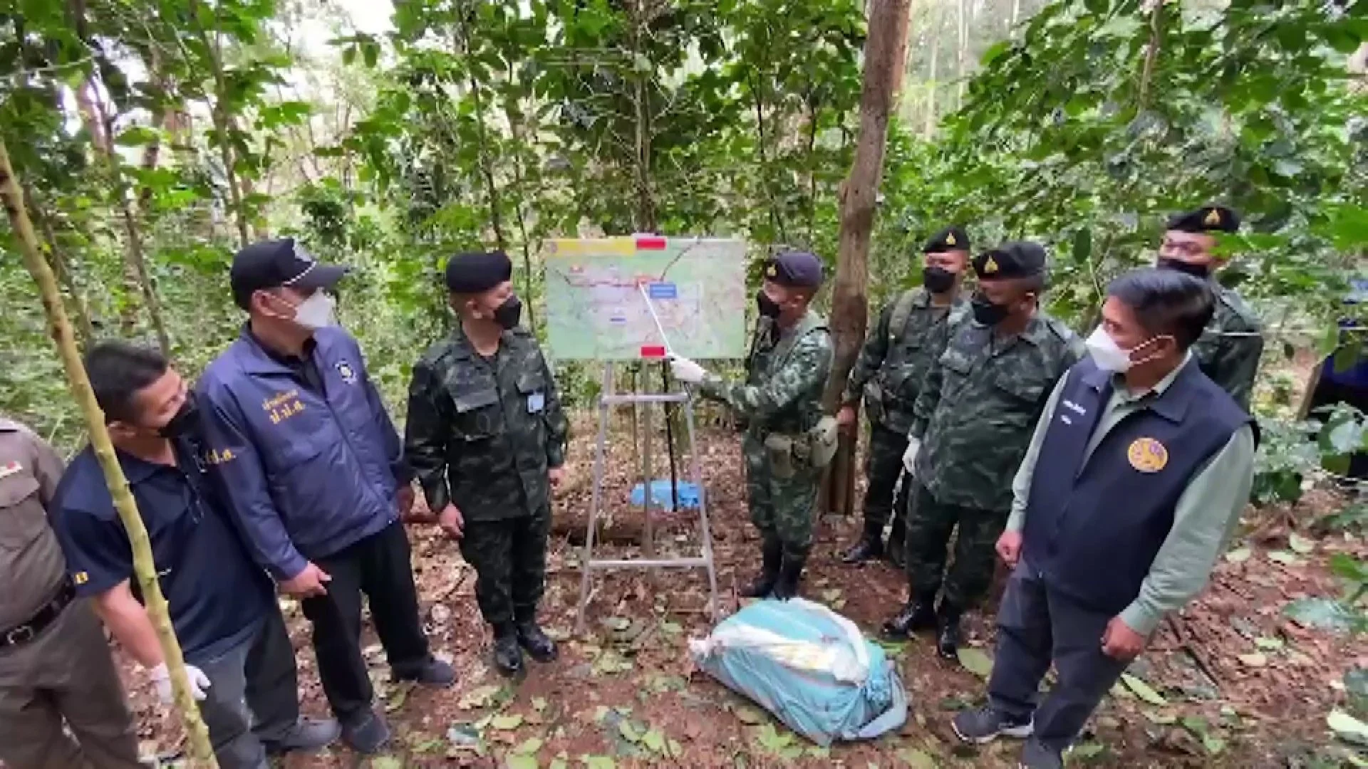 泰国边防缉毒队击毙6名毒贩缴获大量毒品