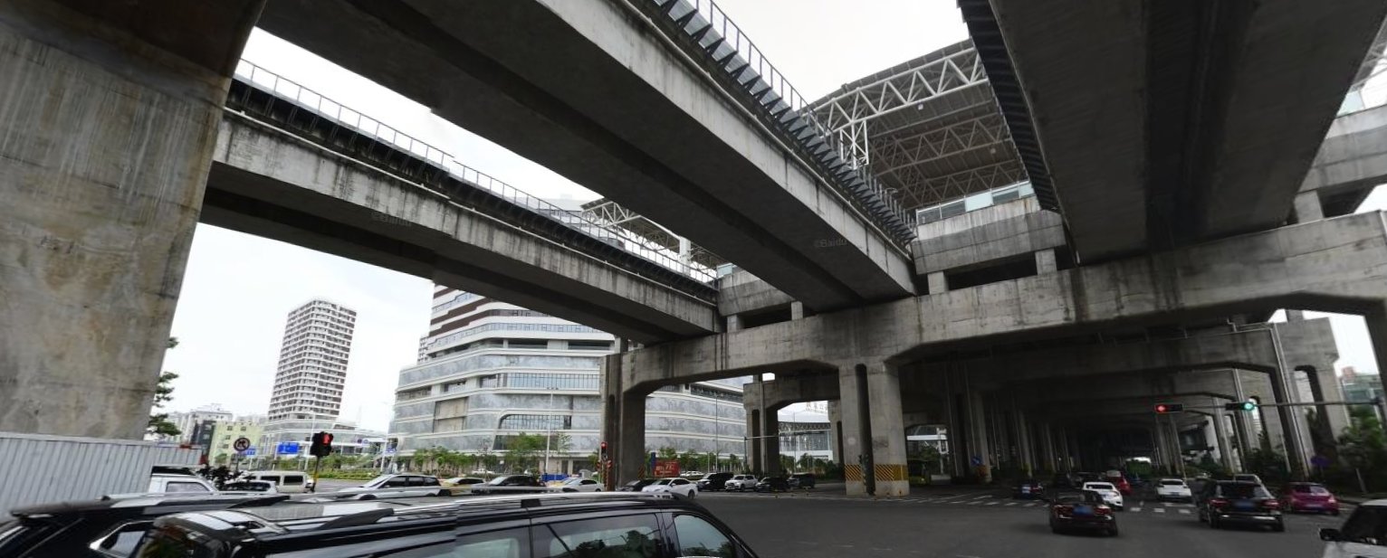 司机注意海口迎宾大道这个路段将围挡施工