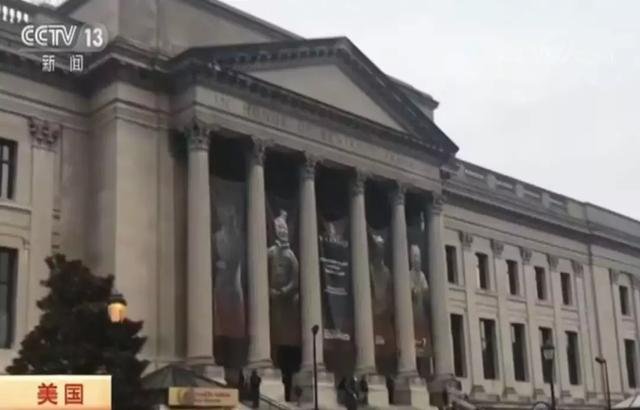 愤怒!美国一男子掰断兵马俑手指,陪审团居然不